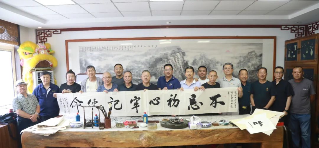举办庆祝中国共产党成立104周年主题党日活动2.jpg